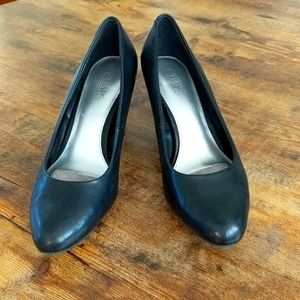 Chaps Black Faux Leather Heels Comfortable! Size 9